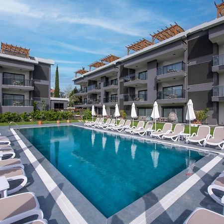 A Suite Side Exterior photo